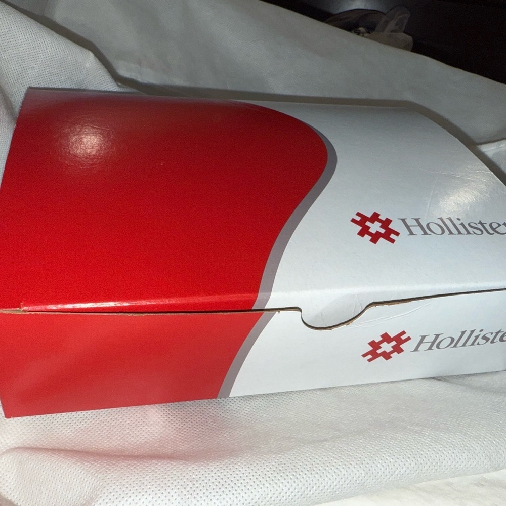 Hollister Drainable 7"L 2pc System Ostomy Pouch 7 Inch Length 18293 20 count - Picture 3 of 9